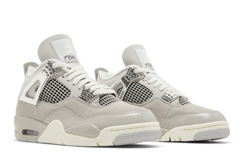 Air Jordan 4 Retro WMNS "Frozen Moments"